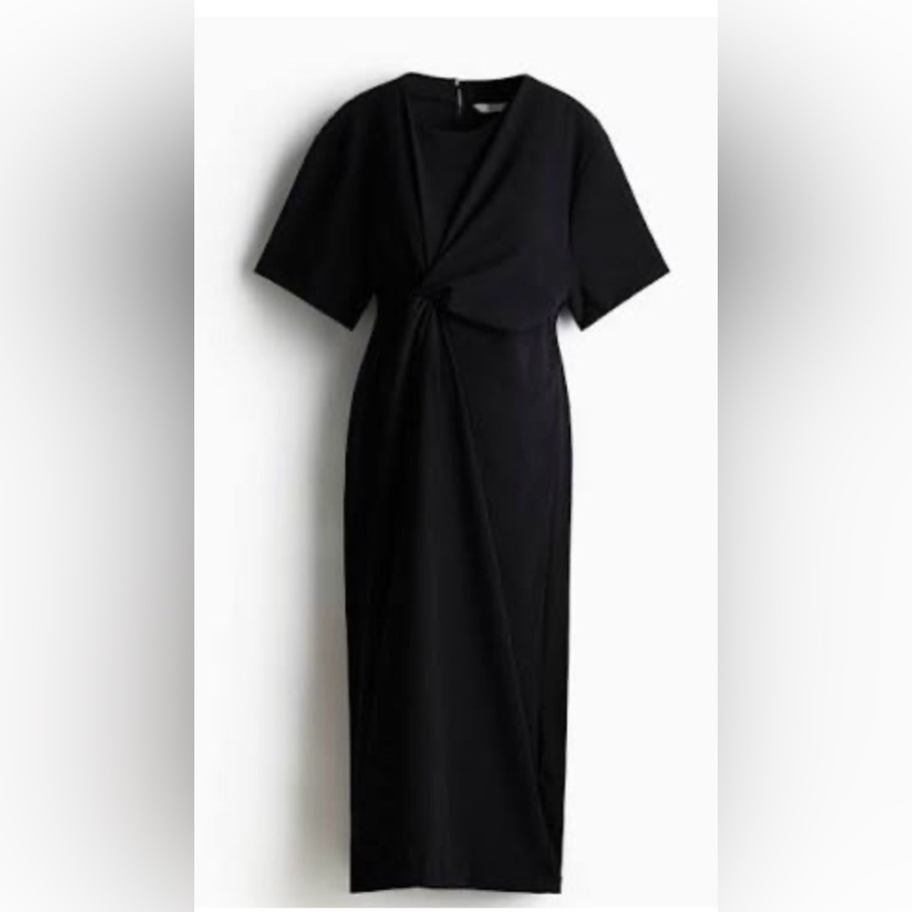 H&M Maternity Dress! NWT! Size medium